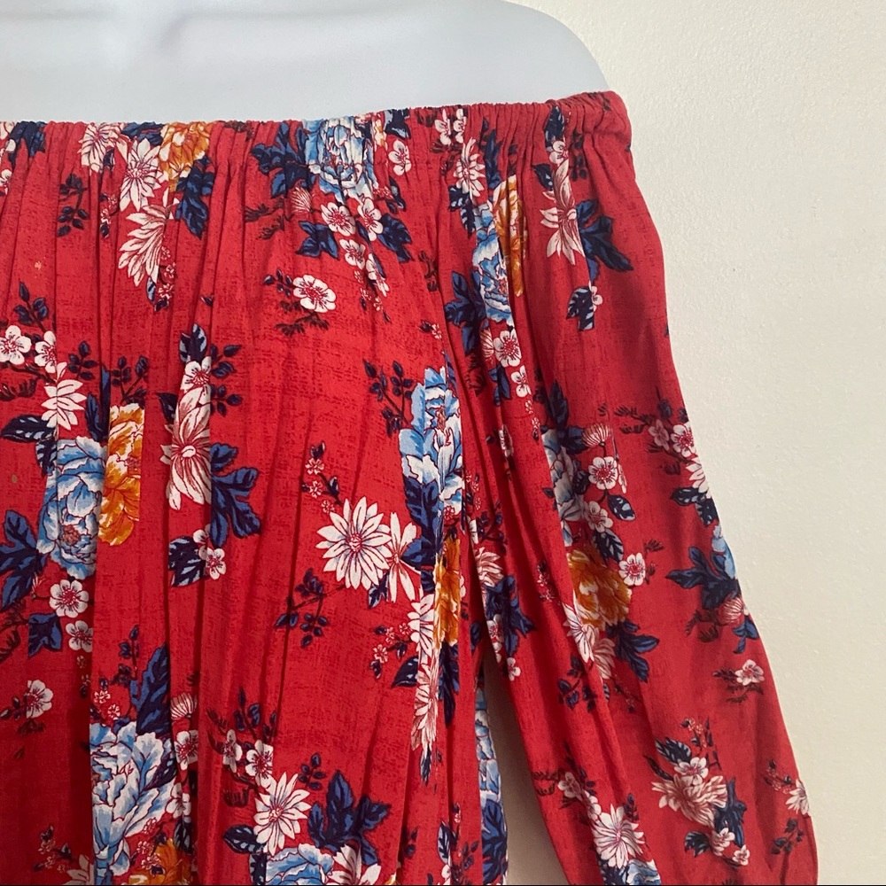 Off the shoulder floral red top - Picture 4 of 7